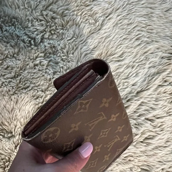Authentic Louis Vuitton LV Monogram Sarah Long Wallet - Picture 7 of 9